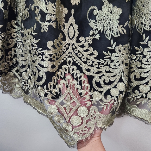 Eliza J Y2K Brocade Embellished Metallic Gold Embroidered Tulle Poof Midi Skirt - Picture 7 of 9